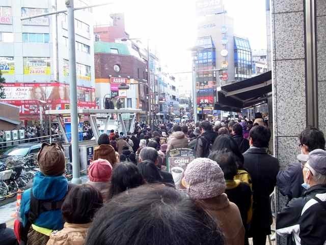 2月5日細川もりひろさん@八王子駅北口東急スクエア前2.jpg