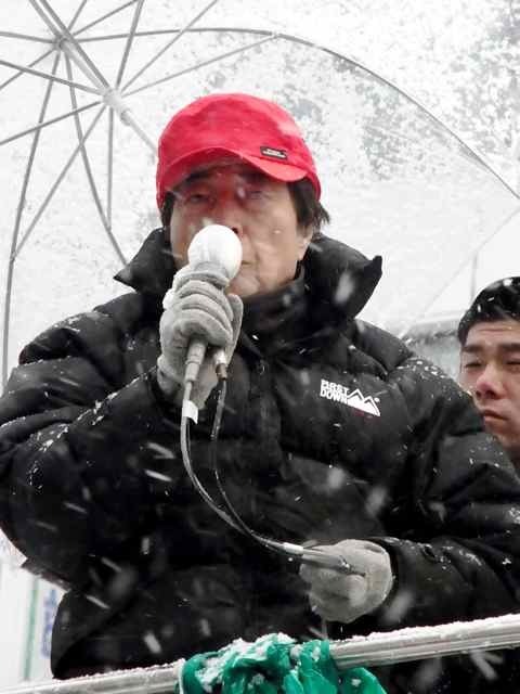 2月8日細川もりひろさん@数寄屋橋交差点.jpg