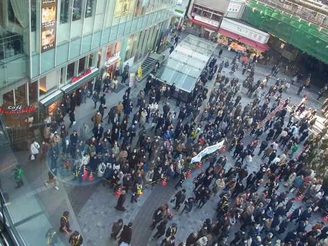 @有楽町イトシア最後尾.jpg